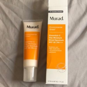 Murad day moisture